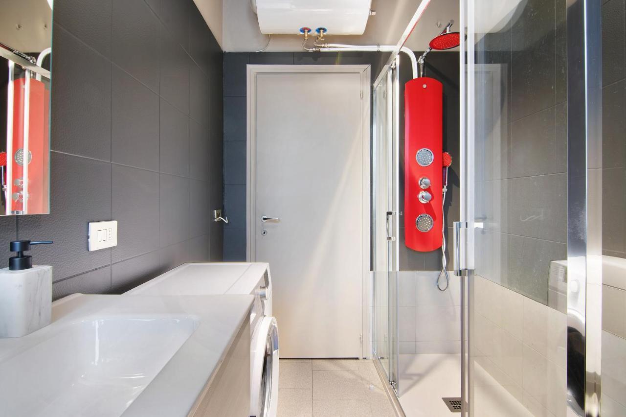 Colico Center Apartment ภายนอก รูปภาพ